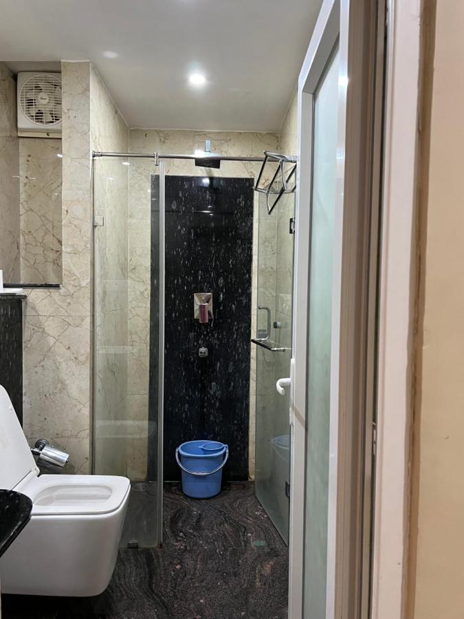Hotel Lee Garden Near To Blue Flag Beach 500 Mtrs ปูรี ภายนอก รูปภาพ