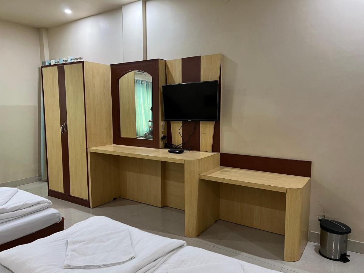 Hotel Lee Garden Near To Blue Flag Beach 500 Mtrs ปูรี ภายนอก รูปภาพ