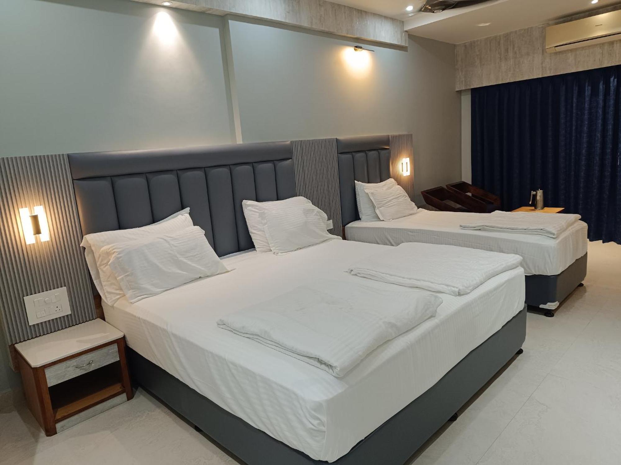 Hotel Lee Garden Near To Blue Flag Beach 500 Mtrs ปูรี ภายนอก รูปภาพ